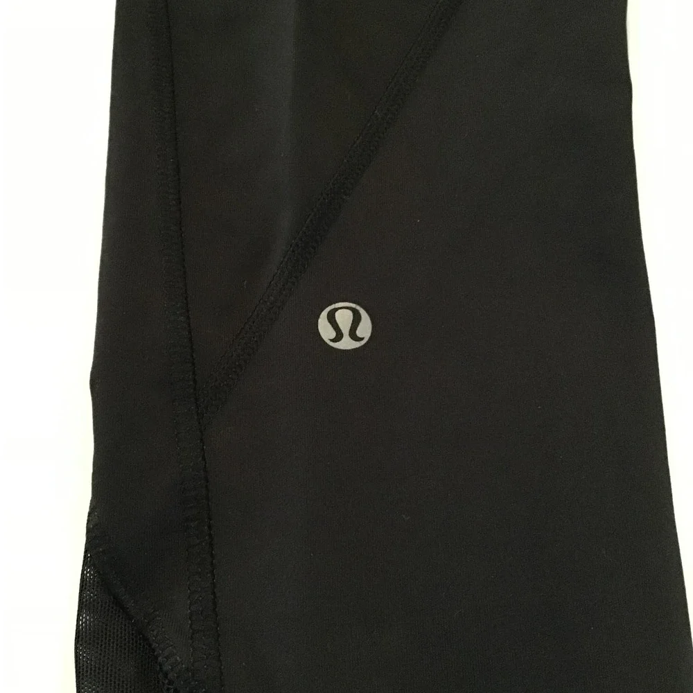 Lululemon Women Size 6 Black Crop Yoga Pants Black Sheer Ankles - Picture 7 of 9